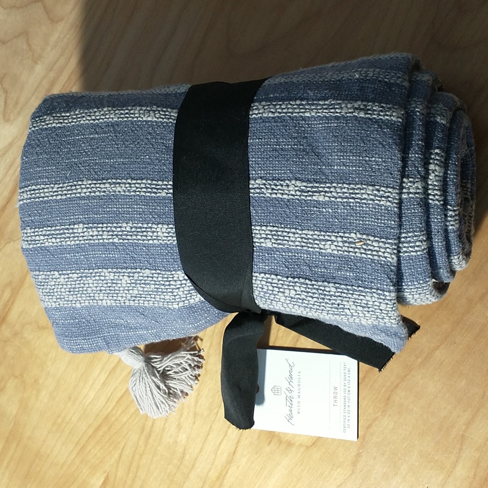 Hearth and Hand By Magnolia Throw